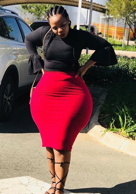 daily post mzansi slay queen flaunts her humongous hips