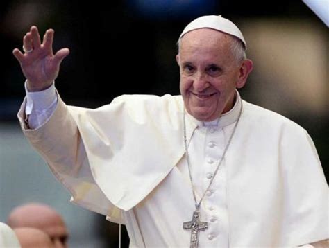 nuestro mundo esta desgarrado por la violencia dice el papa