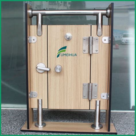 China High Quality 304 No Rust Public Toilet Partition