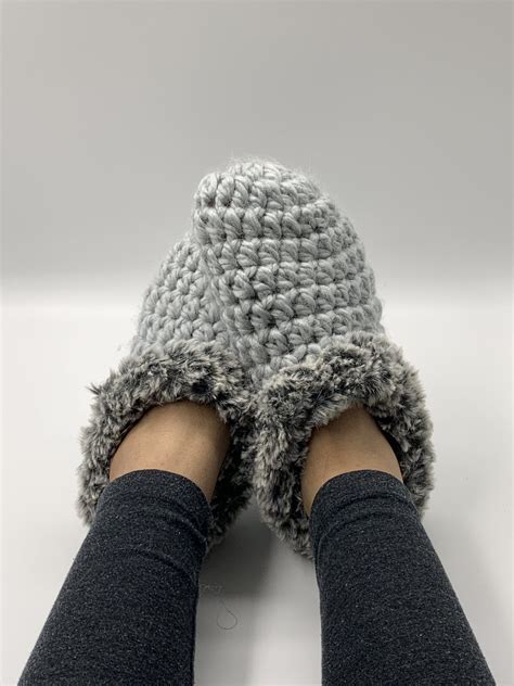 crochet slippers cozy comfy   knitcroaddict