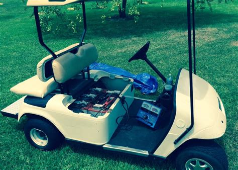 golf cart batteries  comprehensive guide  choosing    garage