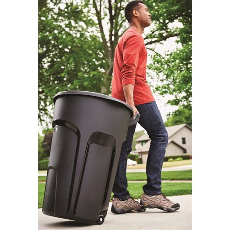 wheeled trash  bin  lid  gallon outdoor waste garbage