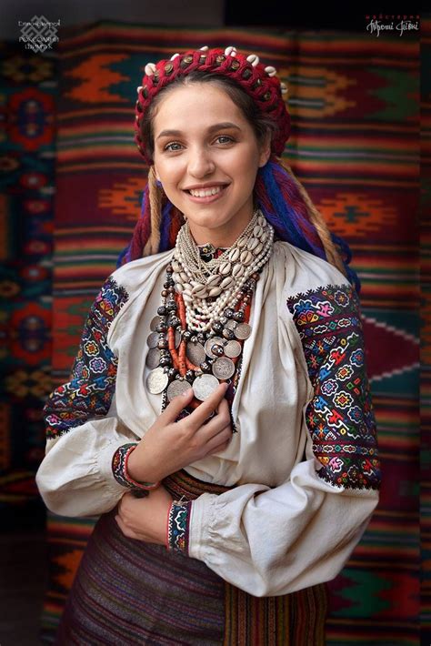 pin  olya  malovnicha ukraina ukrainian clothing folk fashion