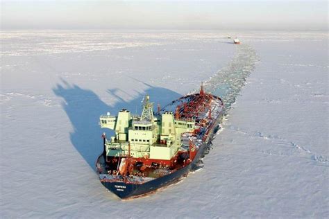 nuclear icebreakers work   reversible ships