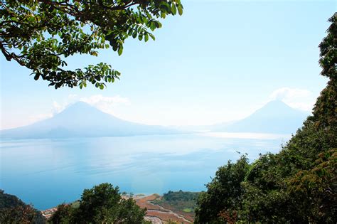 porque  puedes dejar de visitar el lago atitlan en guatemala