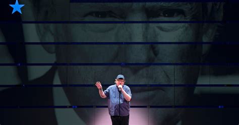 Michael Moore Takes His Broadway Audience On Buses To Protest Trump