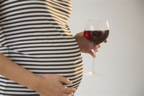 pregnant women are frequent binge drinkers cdc report