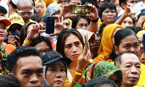 indonesians rally for tolerance after blasphemy protests world dawn