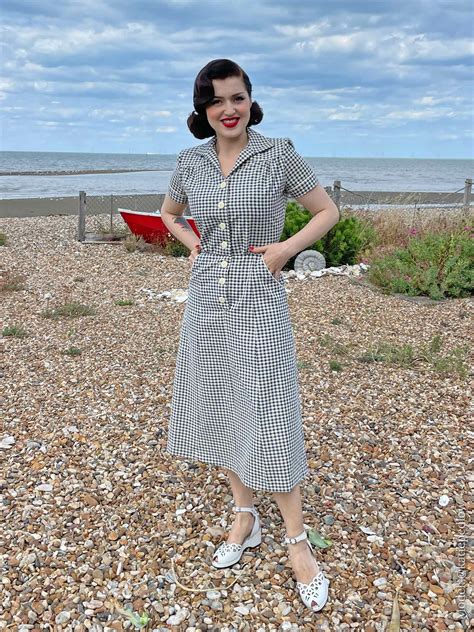 1940s style tea dress blue and cream gingham from vivien of holloway