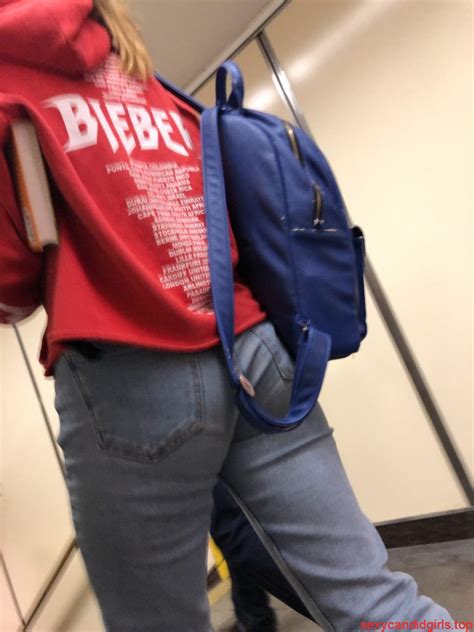 teen in blue jeans subway candid sexy candid girls