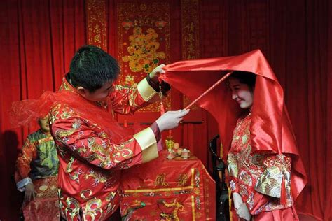 how to include ancient chinese wedding traditions in
