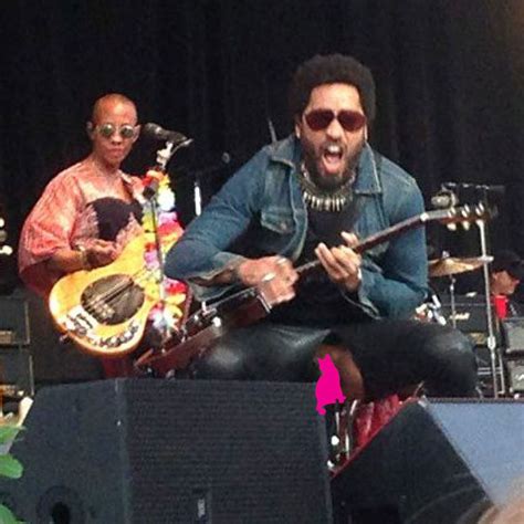 lenny kravitz finally acknowledges that the world saw his