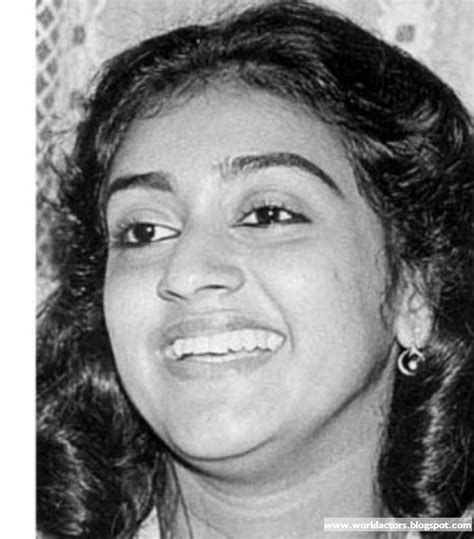 mallu actress parvathy jayaram rare pictures photo gallery world of actors