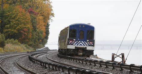 metro north railroads hudson  trains   schedule