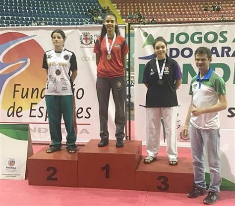londrina é campeã do taekwondo na categoria feminino nos