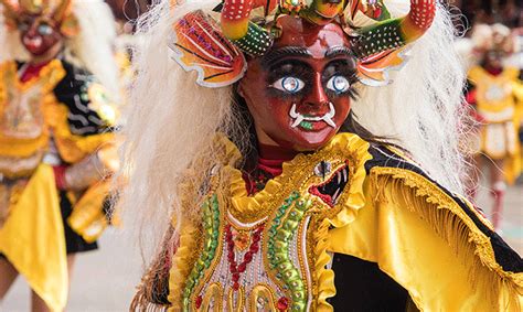 carnaval de bolivia conoce su origen  como se celebra tradicionalmente alma latina