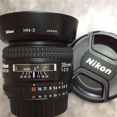 nikon af nikkor mm   prime lens   japan mint condition