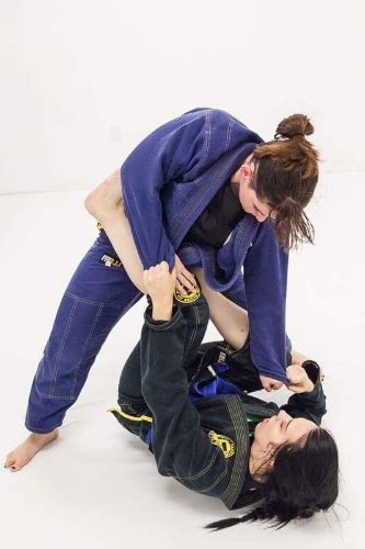 womens  defense   fabin rosa brazilian jiu jitsu