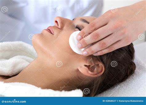 woman  facial cleansing  spa stock image image  beauty
