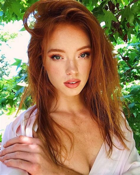 Pin By Phoebe On 16 Redheads Stunning Redhead Red Hair Woman