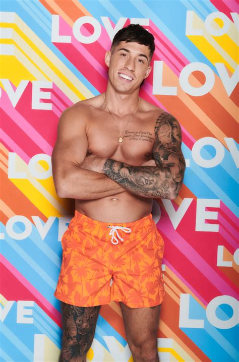 Love Island S Connor Only Broke Up With His Long Term Ex