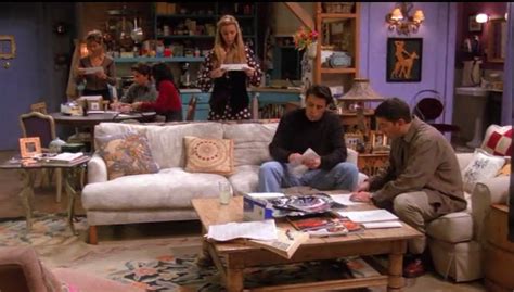 64 Things That Happened In The First Season Of Friends That Would