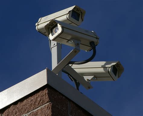 filethree surveillance camerasjpg