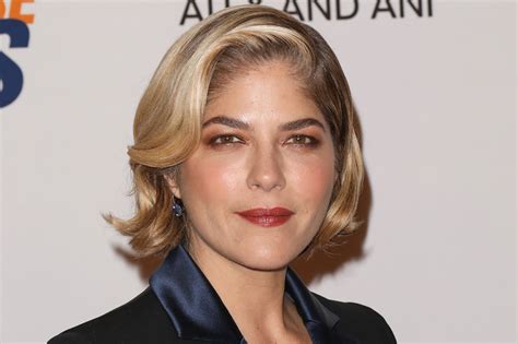 selma blair afraid dealing with insomnia related to ms treatment