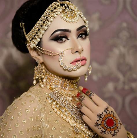 Pin By Sunahra Silky On Lens Bridal Makeup Images