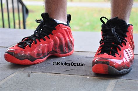 nike air foamposite  doernbecher detailed  foot images