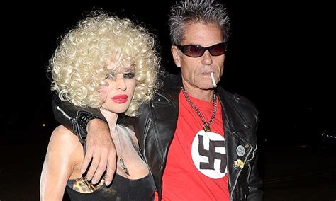 harry hamlin wears swastika for sid vicious costume while lisa rinna