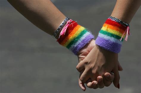 Challenging Rabbinate Tel Aviv Allows Same Sex Couples To Register As