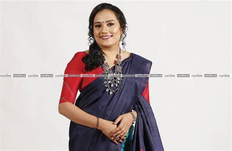 vanitha photo gallery വനിത celebrity pics cover shoot images interview photos