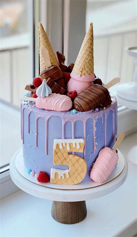 pretty cake ideas    celebration blue cake   birthday