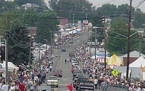 hillsville labor day flea market gun show august  september