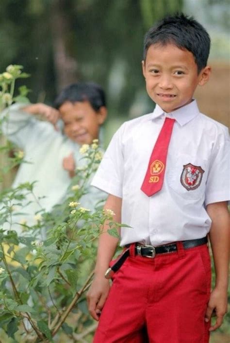Intip 10 Seragam Sekolah Paling Khas Di Dunia Ternyata Ada Indonesia