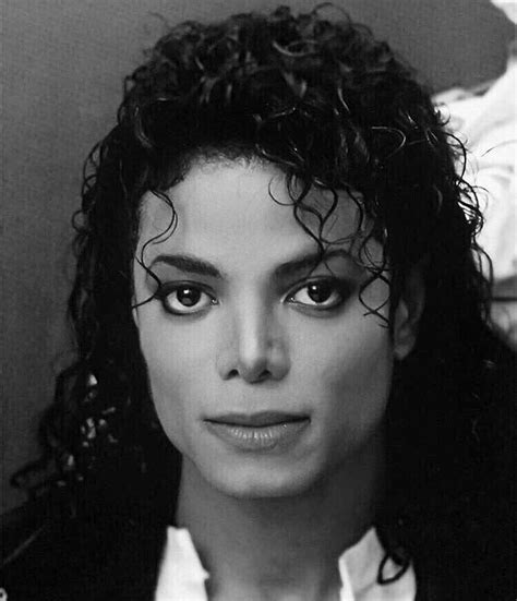 A Black And White Photo Of Michael Jackson