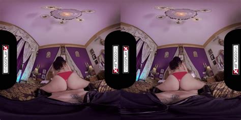 vrcosplayx presents alba de silva in vampirella a xxx parody 13 10 2017 mp4 2k uhd 2880