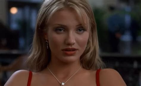 how old was cameron diaz as tina carlyle in the mask