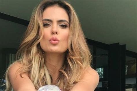 vanesa peláez no dejó nada a la imaginación con foto en instagram nueva mujer