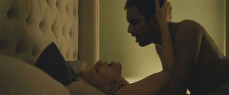 Naked Claire Danes In Master Of None