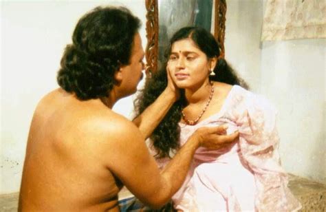 Indian Actress Sexy Boobs Show Mallu Aunty Boobs Press By