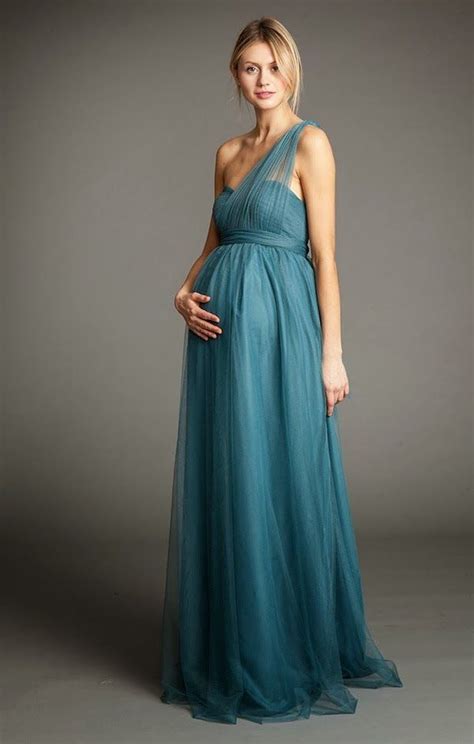 Pretty Perfect Looks For Pregnant Bridesmaids Perfete Dresses For