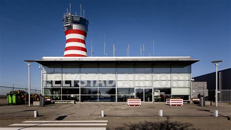 vliegveld lelystad onveiliger door komst luchtverkeersleiding nos