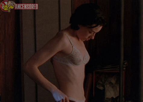 naked molly parker in kissed