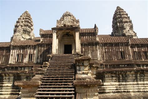 temples  angkor wat  photo  freeimages