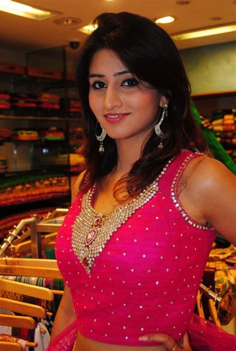Bollywood Actress Scandals Hyderabad Model Shamili Photoshoot