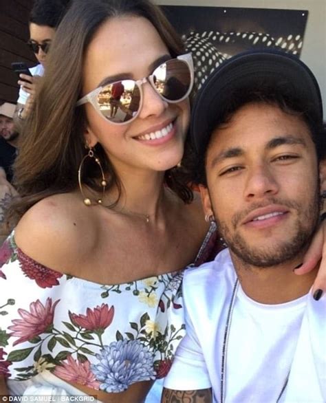 Neymar Reconciles With Model Girlfriend Bruna Marquezine