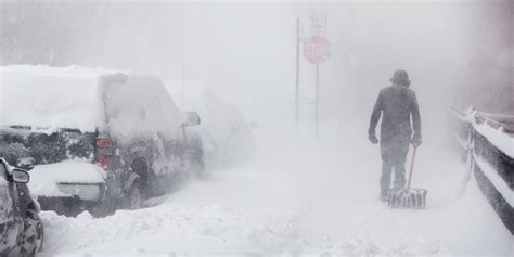 midwest smacked  historic snowfall basically shrugs   huffpost