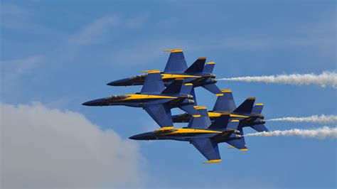 planes fill  skies  excitement  history  wings  houston air show abc